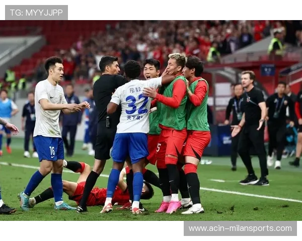 上海海港的折返跑极具威胁，拉扯防线效果显著