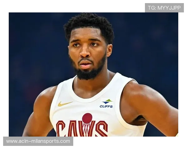 孙兴慜弧线传中：完美助攻，找到最佳终结点