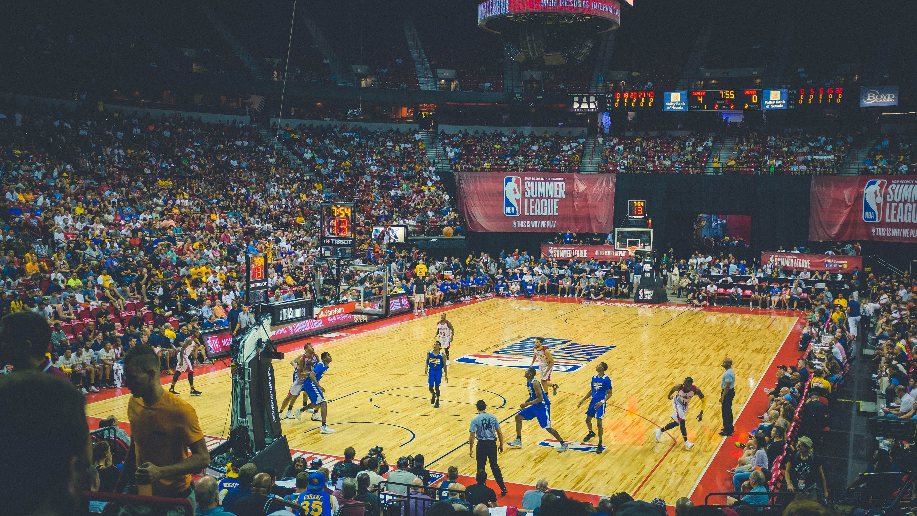 球员季中回归训练营，调整状态冲刺关键赛程